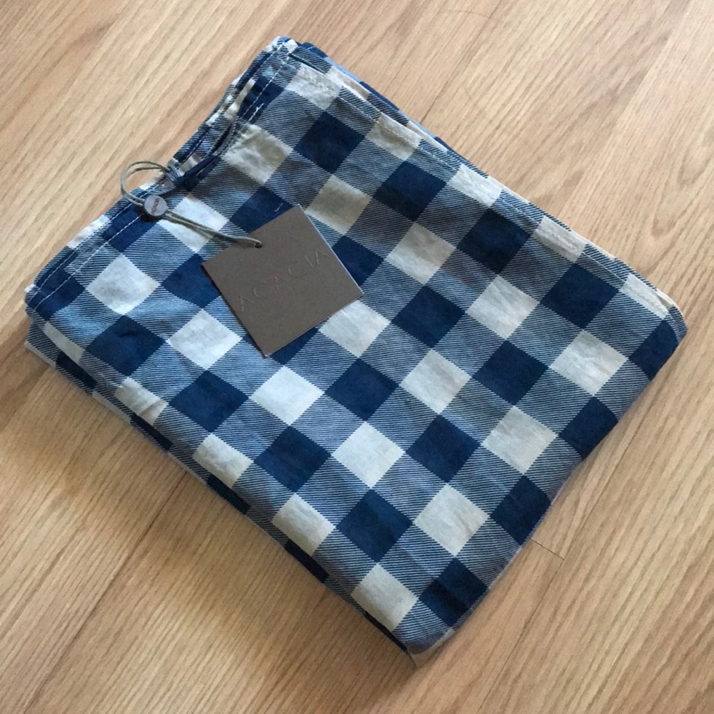 Brand new with tag Acacia kaua in blue check